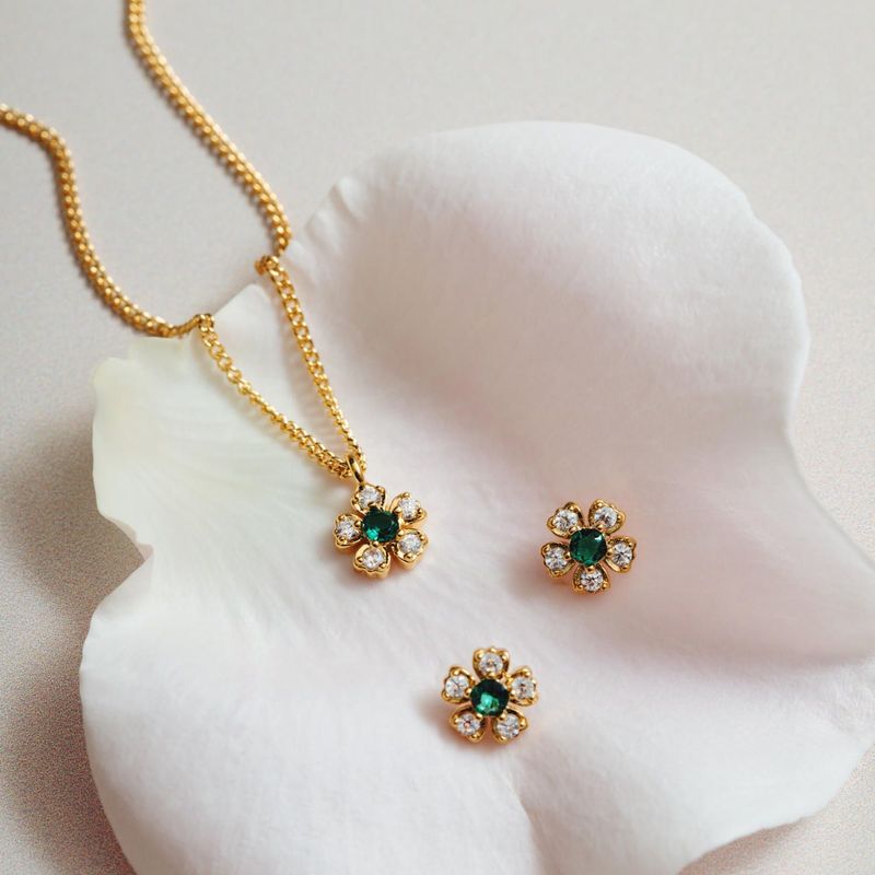 40072 Crystal & Emerald Stud Earring