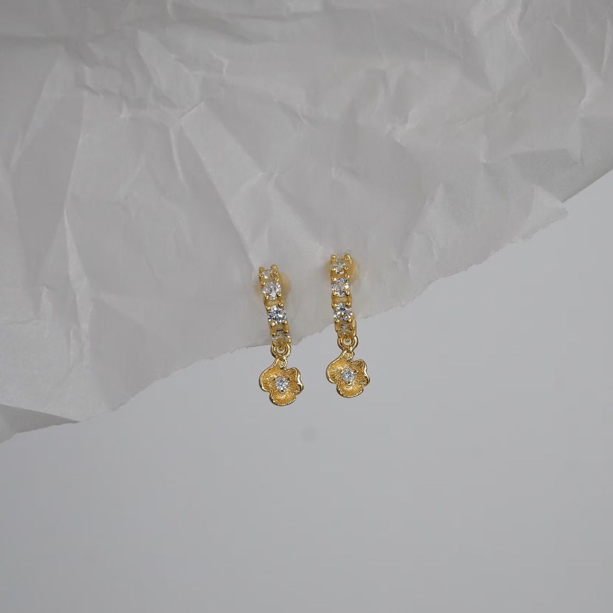Golden Flower Hoop