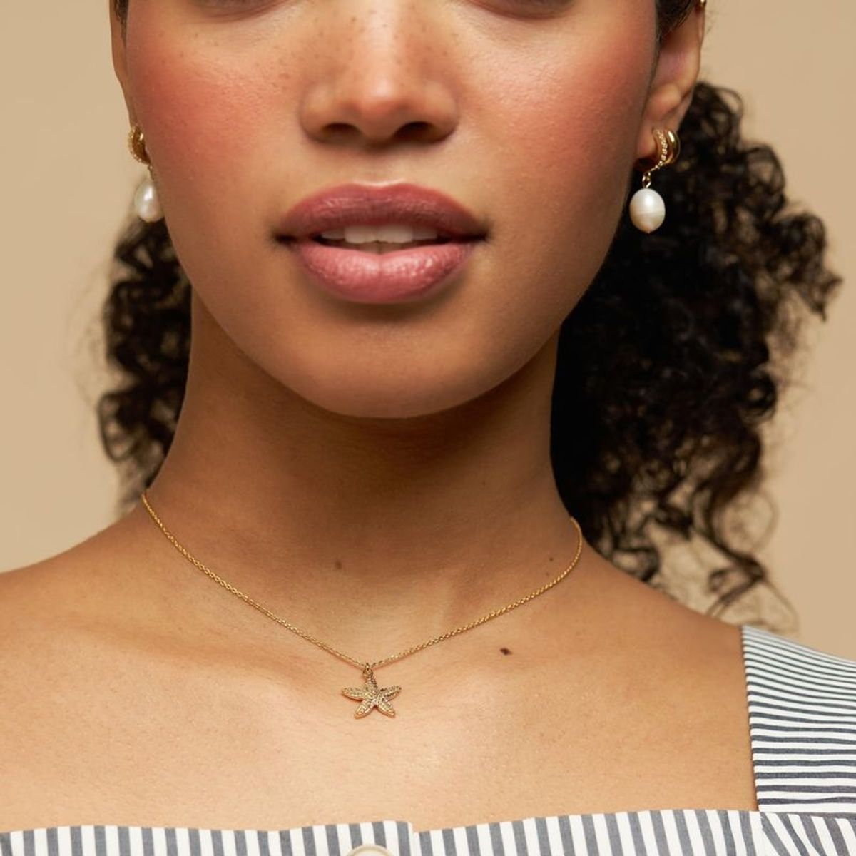40300 Textured Starfish Necklace